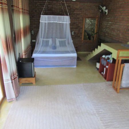 Bed and Breakfast The Rezt Элла Экстерьер фото