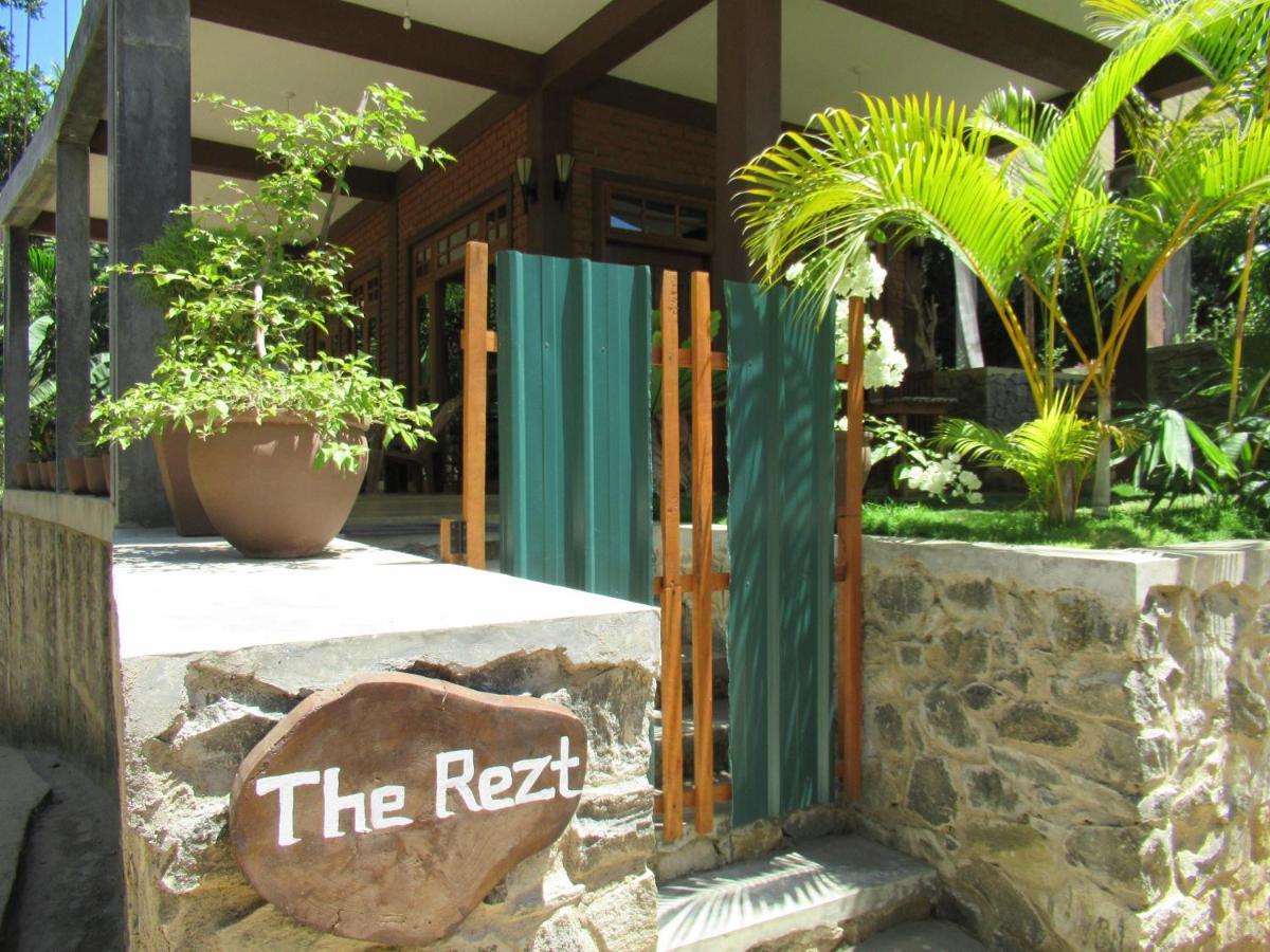 Bed and Breakfast The Rezt Элла Экстерьер фото